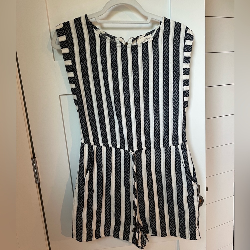 Universal Thread romper